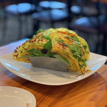 Mama Pho - This is the Shrimp  Crepe Taco - Vietnamese Near Me - Honolulu, Hawaii