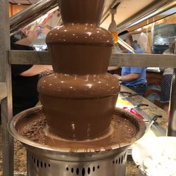 China Star Superbuffet - Milk Chocolate Fountain