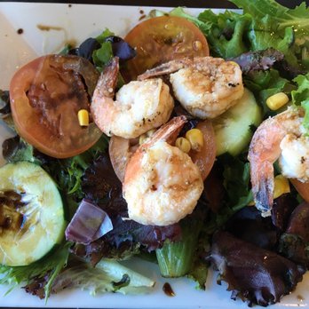 La Estancia Argentina - Gourmet Salad with Shrimp - Latin American Near Me - Aventura, Florida La Estancia Argentina - Gourmet Salad with Shrimp - Latin American Near Me - Aventura, Florida