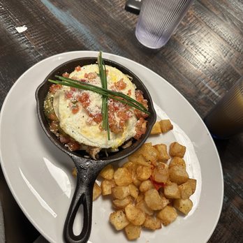 Neighborhood Jam - El jefe with over hard eggs instead of pouched eggs and breakfast potatoes - Breakfast & Brunch Near Me - Yukon, Oklahoma