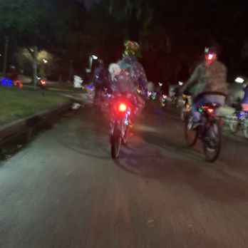 Riverside - Christmas Luminarias Ride (Pets welcome) - Local Flavor Near Me Riverside - Christmas Luminarias Ride (Pets welcome) - Local Flavor Near Me