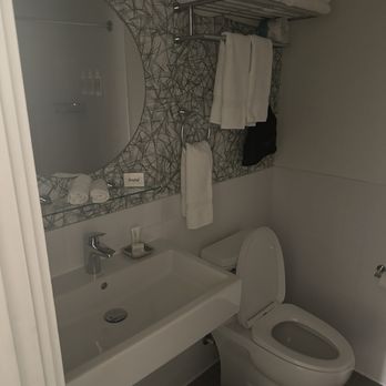 The Longleaf Hotel - Bathroom - Hotels Near Me - Raleigh, North Carolina