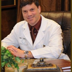 John T Lindsey, MD