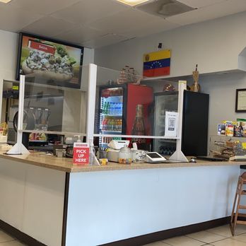 Rika Arepa Express - Clean spotless front counter - Venezuelan Near Me - Las Vegas, Nevada