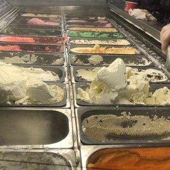 Pop’s Old Fashioned Ice Cream - Inside ice cream flavors - Ice Cream & Frozen Yogurt Near Me - Alexandria, Virginia Pop’s Old Fashioned Ice Cream - Inside ice cream flavors - Ice Cream & Frozen Yogurt Near Me - Alexandria, Virginia