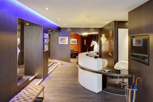 Best Western Premier Hôtel De La Poste Troyes & Spa Nuxe by null