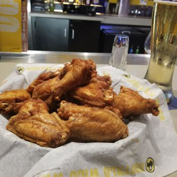 Buffalo Wild Wings - Chicken Wings Near Me - Topeka, Kansas