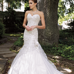 Carolyn Verdi Boutique - Sample Wedding Gown
