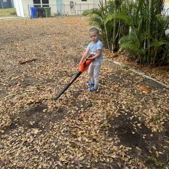 Invitation Homes - 1 week after moving in still no grass - Property Management Near Me - Plantation, Florida Invitation Homes - 1 week after moving in still no grass - Property Management Near Me - Plantation, Florida