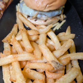 Mystic Table - Smash burger and truffle fries - Steakhouses Near Me - West Palm Beach, Florida Mystic Table - Smash burger and truffle fries - Steakhouses Near Me - West Palm Beach, Florida
