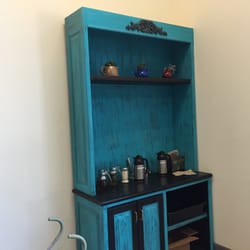Fat Cats Organic Coffee And Dessert - Beautiful milk and sugar station