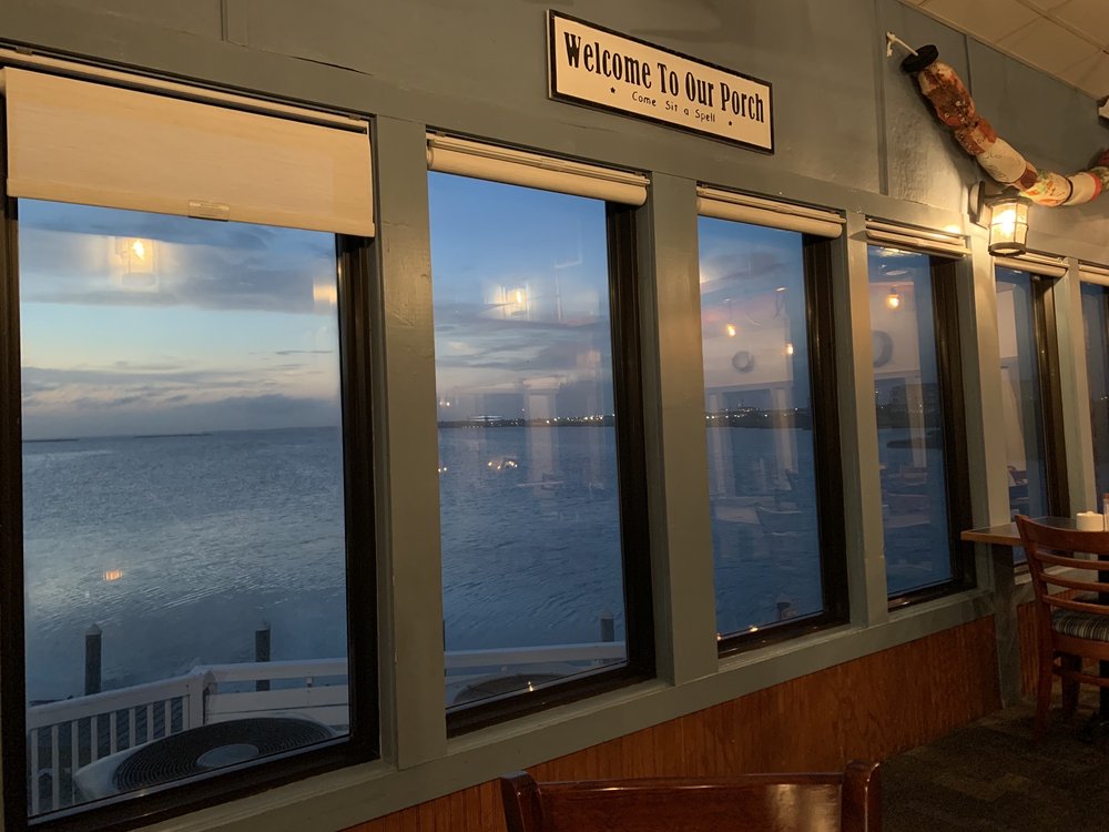 Sugar Creek Soundfront Restaurant