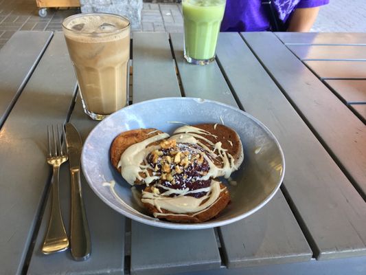 The Green Moustache Organic Café - Whistler Village by null