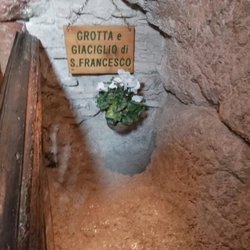 Eremo delle Carceri - "la povertà è un privilegio" S.Francesco