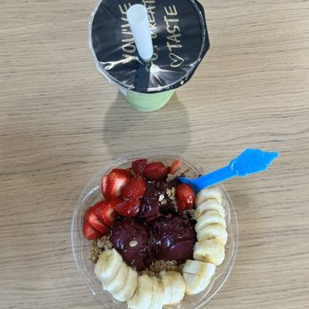 Boba Fresh - Matcha Milk Tea and The OG Bowl - Bubble Tea Near Me - Clovis, California