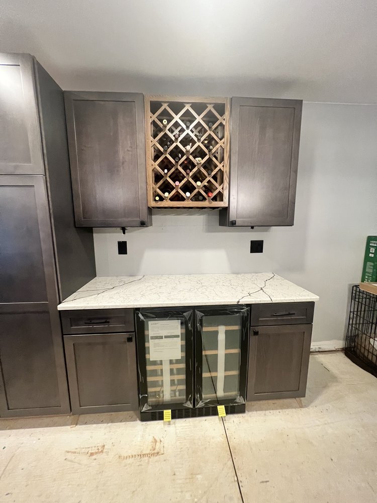 Solid Surfaces Unlimited - countertop fabricator in Sterling Heights, MI