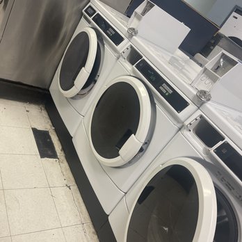 Freshen Up Laundry - Laundromat Near Me - Tacoma, Washington