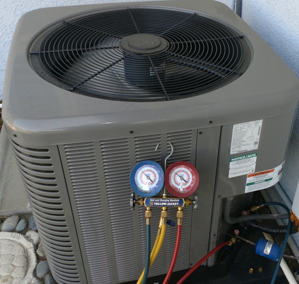Slide of Electrician Services
