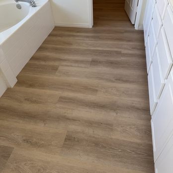 Louks Flooring Solutions - Master bathroom - Flooring Near Me Louks Flooring Solutions - Master bathroom - Flooring Near Me