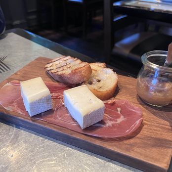Ad Hoc & Addendum - New American Near Me - Yountville, California