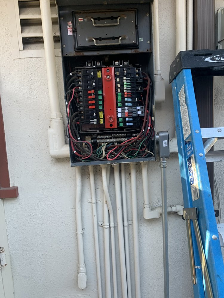 Slide of Golden State Electrician