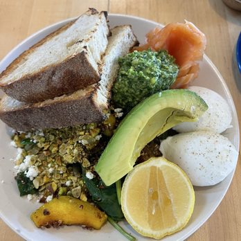 Frontside Cafe - Brontë Bowl with Salmon - Coffee & Tea Near Me - Ventura, California