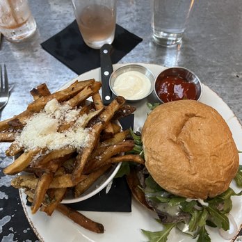 The Ice Plant - Roast beef sandwich and truffle fries - Cocktail Bars Near Me - St. Augustine, Florida