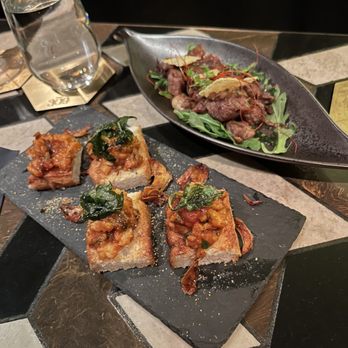 ROOM 309 - They have food on the menu. - Cocktail Bars Near Me - Hong Kong, HK