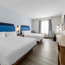 Hampton Inn & Suites Palestine - Guest room