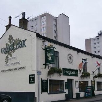 Royal Oak - Pubs Near Me - Keighley, XWY
