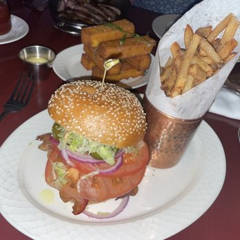 Harry's - Harry's Single Cheeseburger - Steakhouses Near Me - Manhattan, New York