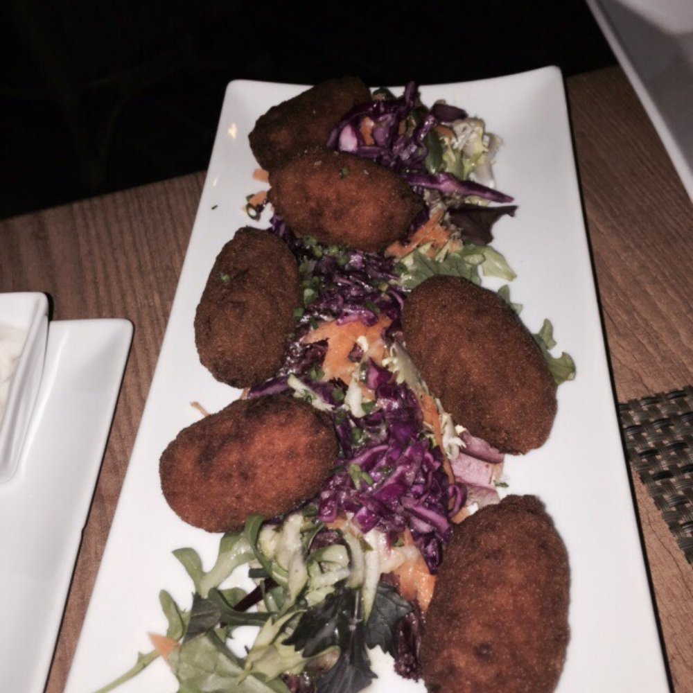 El Sabor - Assortment of croquettes... One was hard to swallow, the other two were ok, but uninspiring. - Tapas/Small Plates Near Me - Port de Sóller, PM