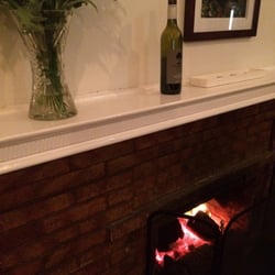 Elphinstone Hotel - Nice open fire in dining room