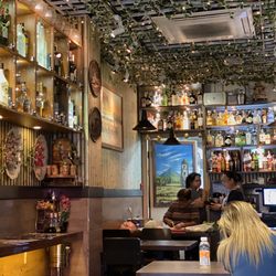 Bedana's Filipino Restaurant & Bar - Inside. It's beginning to look a lot like xmas. Very pinoy feel inside.