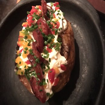 La Carnicería - Baked potato with sour cream and chorizo - Steakhouses Near Me - Buenos Aires, C