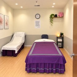 Charmin Spa Massage - Room 1