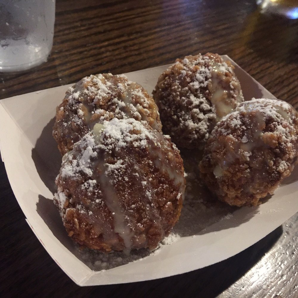 Lowcountry Lakeview - Deep fried Oreos - Cajun/Creole Near Me - Chicago, Illinois Lowcountry Lakeview - Deep fried Oreos - Cajun/Creole Near Me - Chicago, Illinois