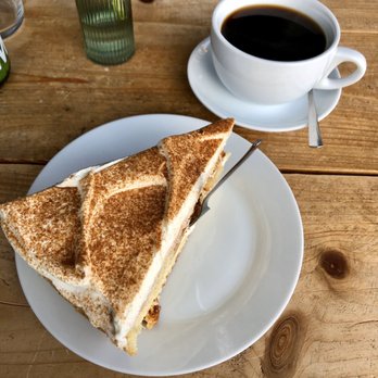 Sonntagskind - Apfe-Zimt-Biscuit-Kuchen und Filterkaffee - Cafes Near Me - Kiel, SH