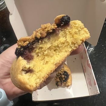 Pudgy’s Fine Cookies - Blueberry Corn Flake - Desserts Near Me - Houston, Texas