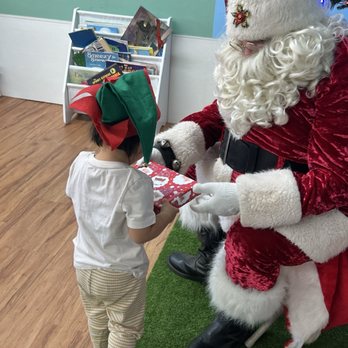 Kid Junction - Santa clause coming for xmas - Preschools Near Me - Walnut, California