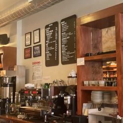 Liz’s Book Bar