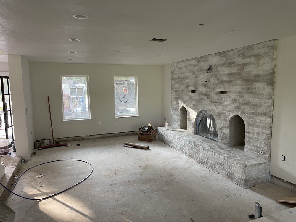 Slide of Texas Building & Roofing