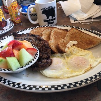 Black Bear Diner Tracy - American Near Me - Tracy, California