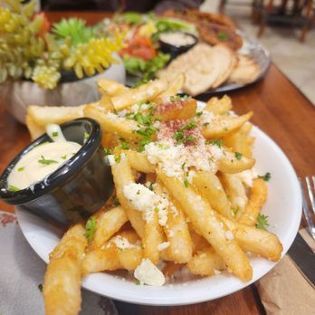 Mediterranean cuisine - Greek fries - Mediterranean Near Me - Milwaukee, Wisconsin Mediterranean cuisine - Greek fries - Mediterranean Near Me - Milwaukee, Wisconsin