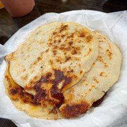 Altagracia Pupuseria y Restaurante - Pupusas revuelta