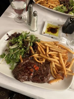Le Marais by null