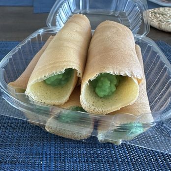Khao Nom - Pandan crepes - Desserts Near Me - Elmhurst, New York