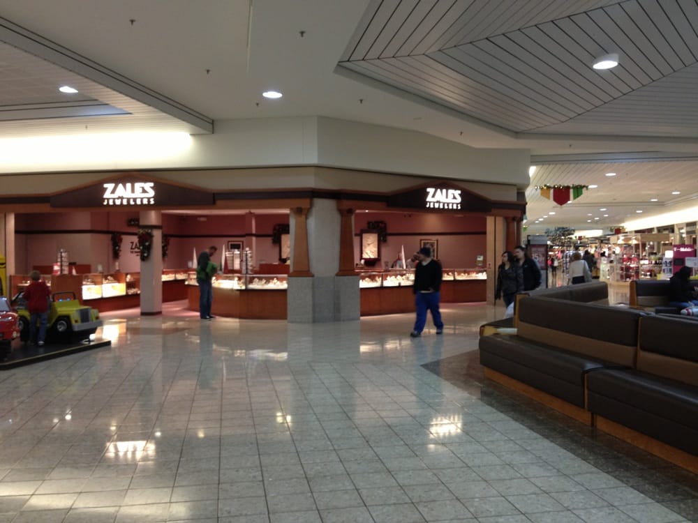 ZALES JEWELERS Updated October 2024 4800 Golf Rd, Eau Claire