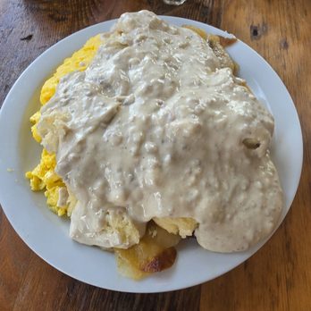 Tee Jaye's Kitchen & Spirits - New American Near Me - Columbus, Ohio