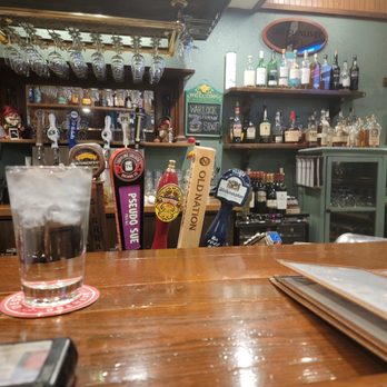 Houligans Steak & Seafood Pub - Bar - Seafood Near Me - Eau Claire, Wisconsin